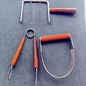 Vintage Bakelite MCM Lot of Three (3) Kitchen Pastry Barware Utensils